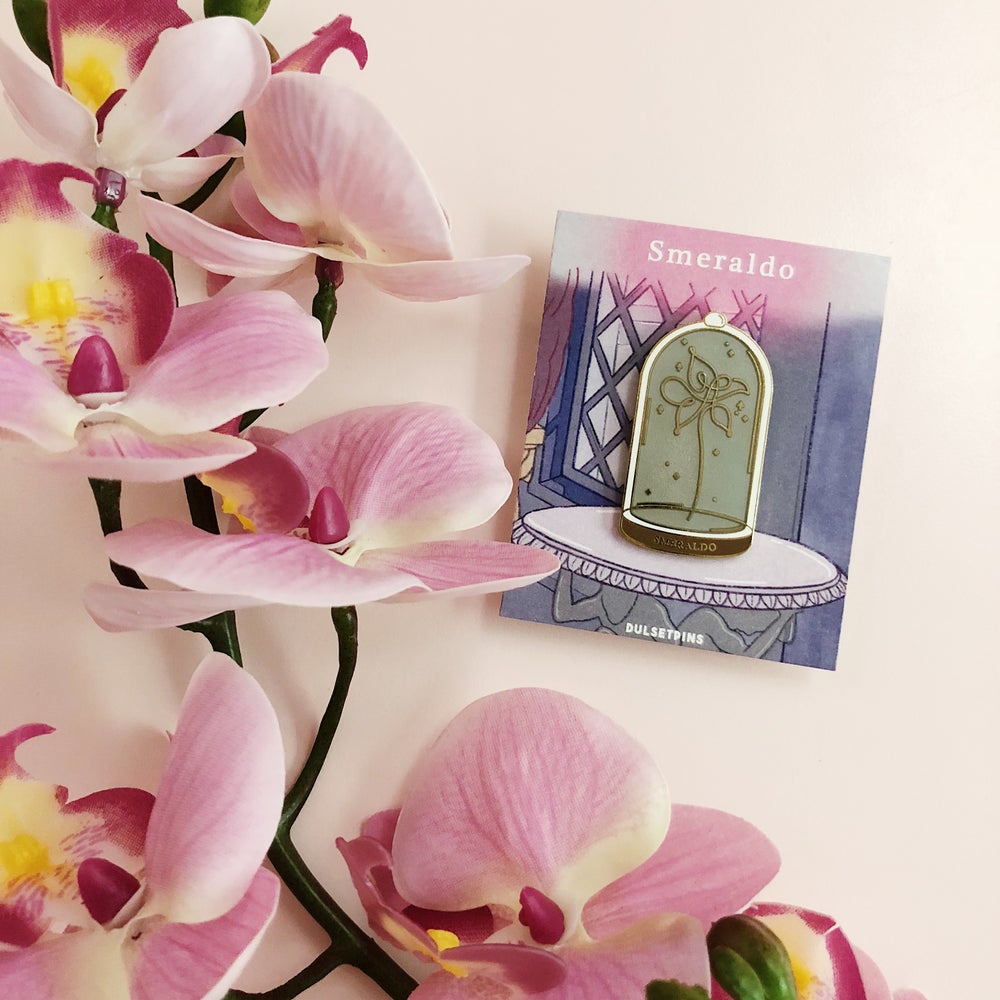 Smeraldo GREY Enamel Pin